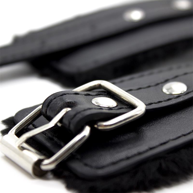 LATETOBED BDSM LINE Esposas con Forro Interior Ajustables 30 cm Negro - Image 4