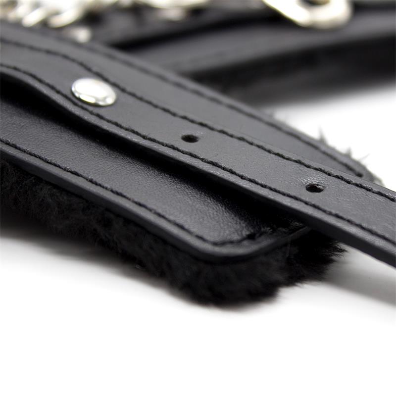 LATETOBED BDSM LINE Esposas con Forro Interior Ajustables 30 cm Negro - Image 5